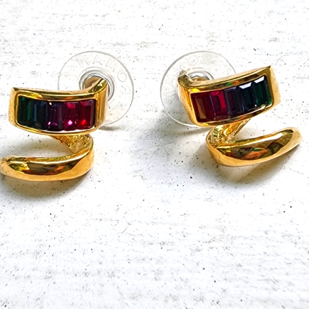 ROMAN Jewelry Co. Glass crystal banquette gold tone earrings